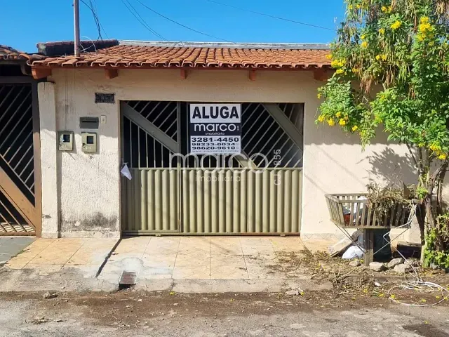 Casa para alugar, no bairro Vila Canaã em Goiânia