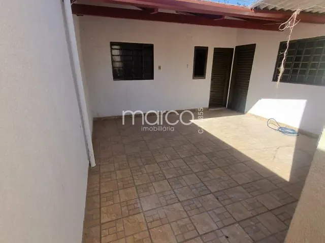 Casa para alugar, no bairro Vila Canaã em Goiânia