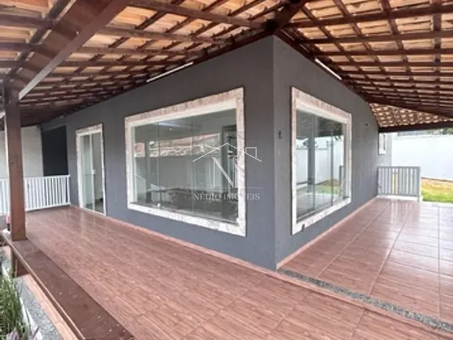 Casa com 360m² 4 quartos e 2 banheiros, à venda, no bairro Araçatiba em Maricá