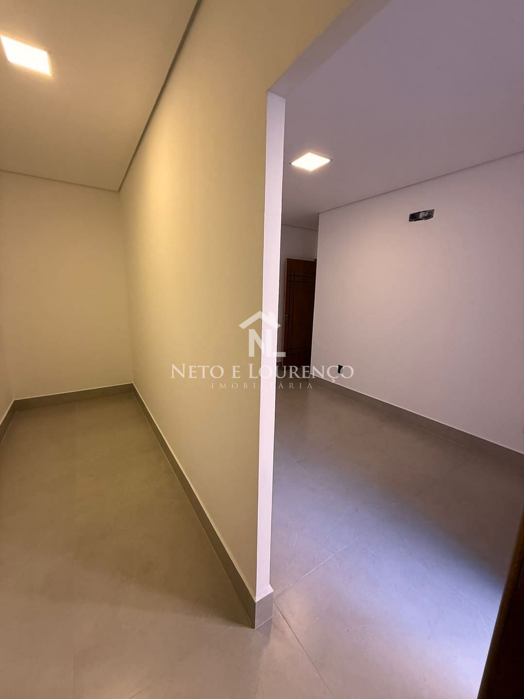 Casa à venda com 3 quartos, 120m² - Foto 10