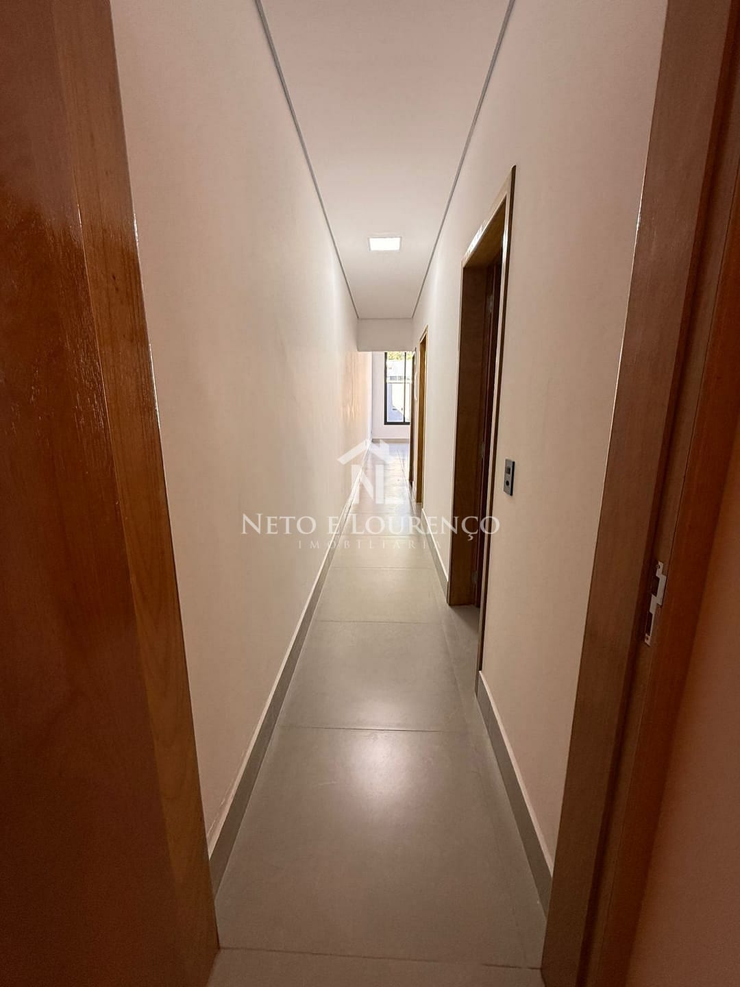 Casa à venda com 3 quartos, 120m² - Foto 11