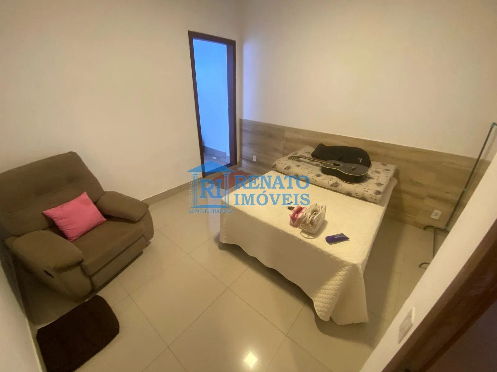 Casa, 3 quartos, 240 m² - Foto 11
