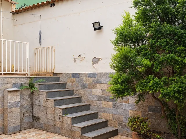 Casa 4 quartos e 3 banheiros, à venda, no bairro Santa Amélia em Belo Horizonte