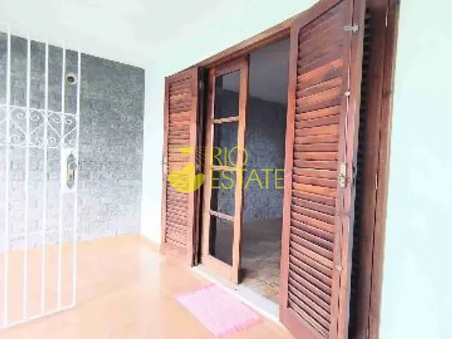 Casa com 100m² 3 quartos e 1 banheiro, à venda, no bairro Siderópolis em Volta Redonda