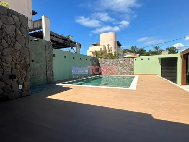 Casa com 540m² 4 quartos e 5 banheiros, à venda, no bairro Nossa Senhora da Vitória em Ilhéus