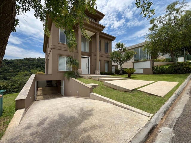 Casa com 490m² 5 quartos e 7 banheiros, à venda, no bairro Alphaville em Santana de Parnaíba
