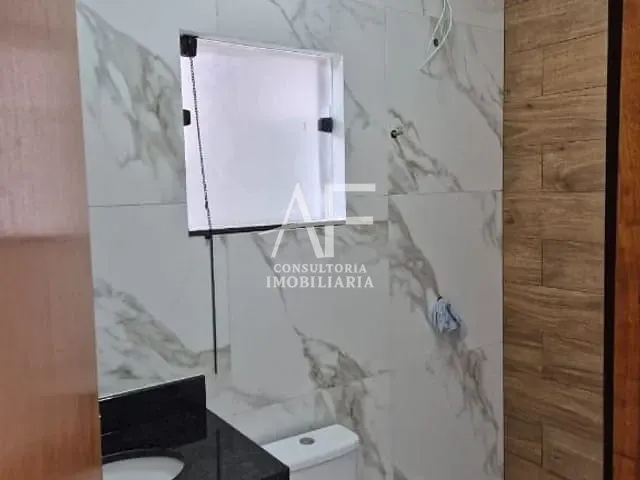 Casa com 125m² 2 quartos e 2 banheiros, à venda, no bairro Mombaça em Pindamonhangaba