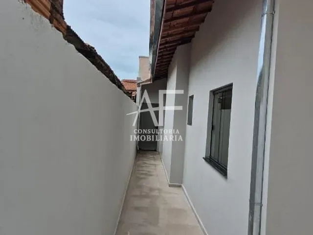 Casa com 125m² 2 quartos e 2 banheiros, à venda, no bairro Mombaça em Pindamonhangaba