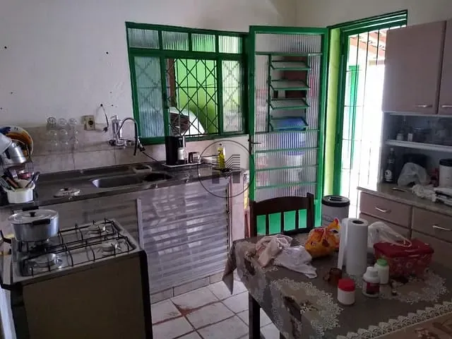 Casa com 282m² 2 quartos e 1 banheiro, à venda, no bairro Jardim do Vale em Guaratinguetá