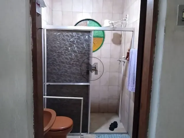 Casa com 282m² 2 quartos e 1 banheiro, à venda, no bairro Jardim do Vale em Guaratinguetá