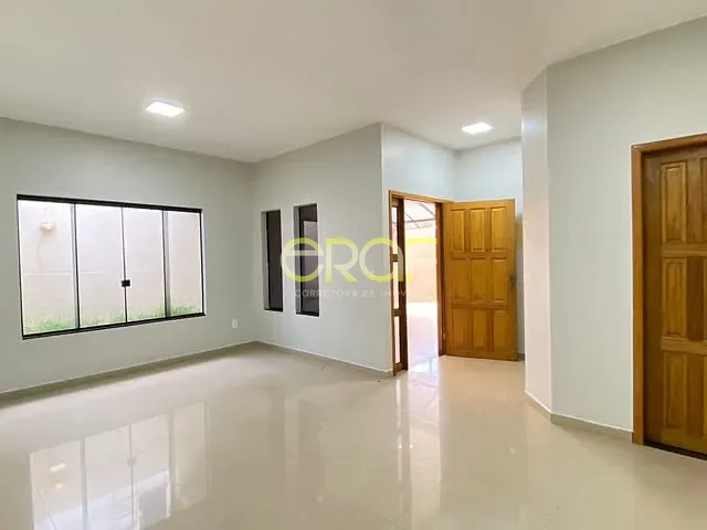 Casa com 350m² 5 quartos e 3 banheiros, à venda, no bairro Vila Aurora em Formosa