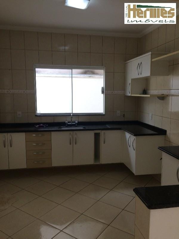 Casa, 4 quartos, 220 m² - Foto 5