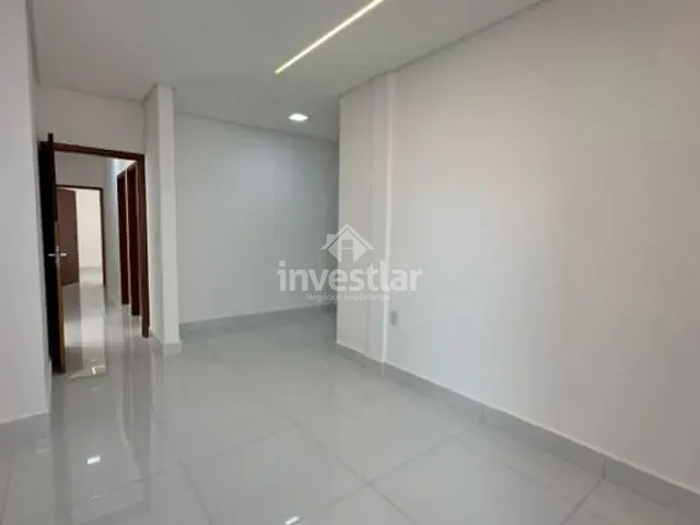 Casa 3 quartos e 2 banheiros, à venda, no bairro Serrotão em Campina Grande