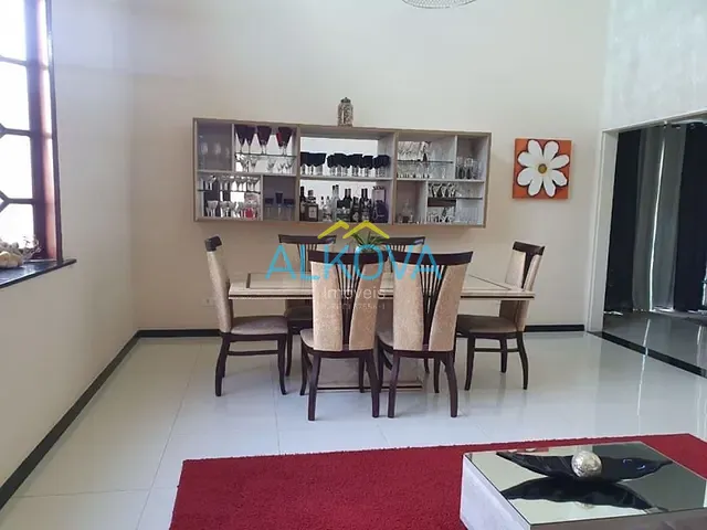 Casa com 500m² 5 quartos e 5 banheiros, à venda, no bairro Village das Flores em Caçapava