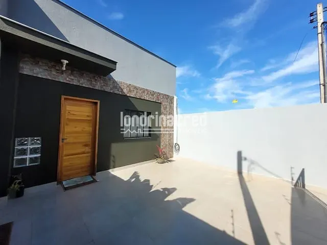 Casa com 140m² 2 quartos e 2 banheiros, à venda, no bairro Jardim Tókio em Londrina
