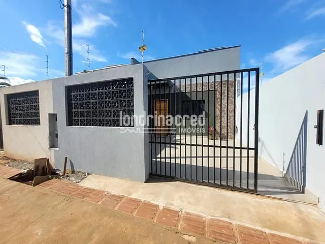 Casa com 140m² 2 quartos e 2 banheiros, à venda, no bairro Jardim Tókio em Londrina