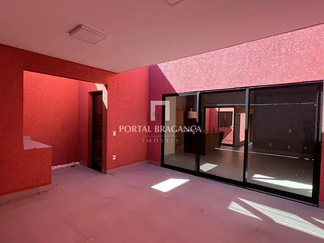 Casa com 140m² 3 quartos e 2 banheiros, à venda, no bairro Villa Verde Bragança em Bragança Paulista