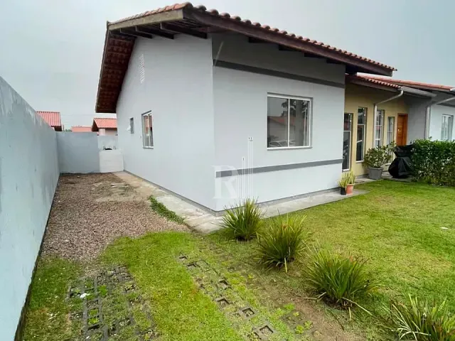 Casa 3 quartos e 1 banheiro, à venda, no bairro Areias em Tijucas