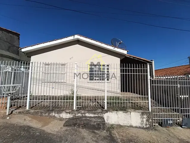 Casa com 250m² 2 quartos e 1 banheiro, para alugar, no bairro Parque dos Municípios II em Guaxupé