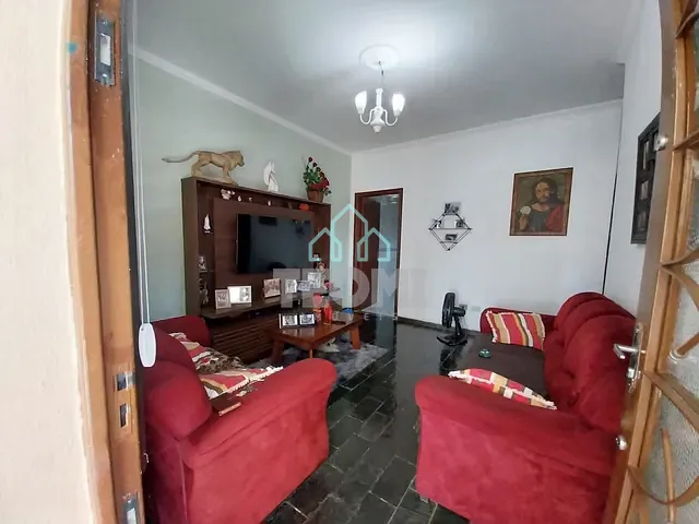 Casa com 172m² 2 quartos e 2 banheiros, à venda, no bairro Parque São Luís em Taubaté