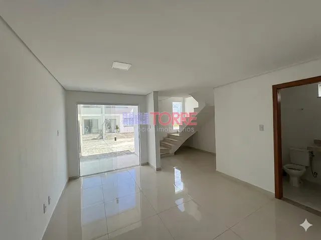 Casa 3 quartos e 3 banheiros, à venda, no bairro Novo Horizonte em Itabuna