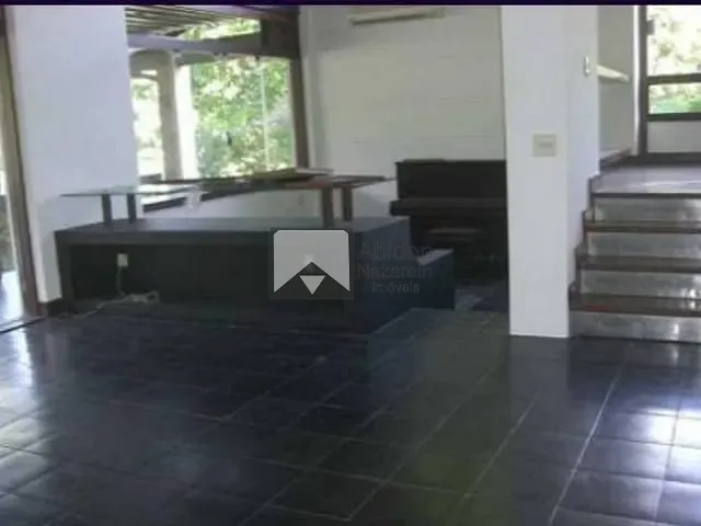 Casa com 640m² 5 quartos e 5 banheiros, à venda, no bairro Maria Paula em Niterói