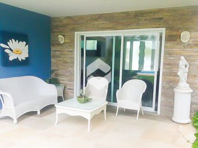 Casa com 660m² 4 quartos e 5 banheiros, à venda, no bairro Barra da Tijuca em Rio de Janeiro