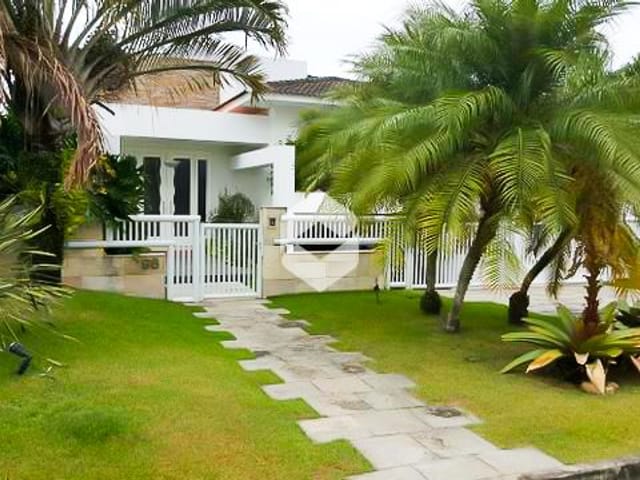 Casa com 660m² 4 quartos e 5 banheiros, à venda, no bairro Barra da Tijuca em Rio de Janeiro