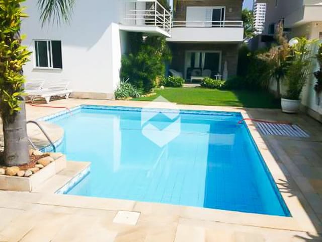 Casa com 660m² 4 quartos e 5 banheiros, à venda, no bairro Barra da Tijuca em Rio de Janeiro