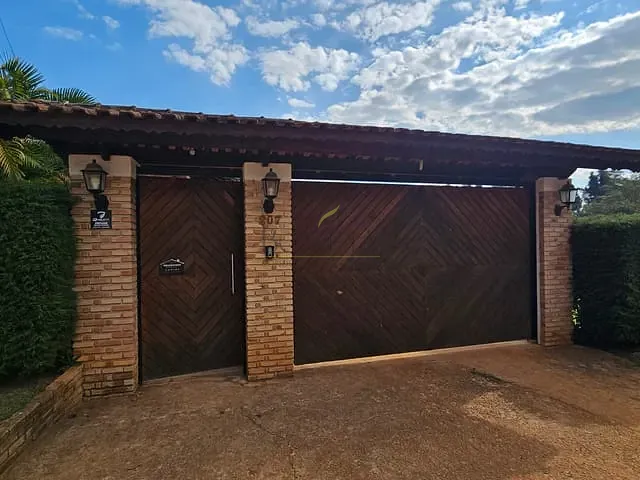 Casa com 1600m² 3 quartos e 2 banheiros, à venda, no bairro Canedos em Piracaia