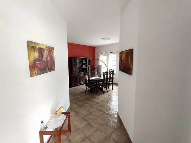 Casa com 300m² 3 quartos e 3 banheiros, à venda, no bairro Portal das Colinas em Guaratinguetá