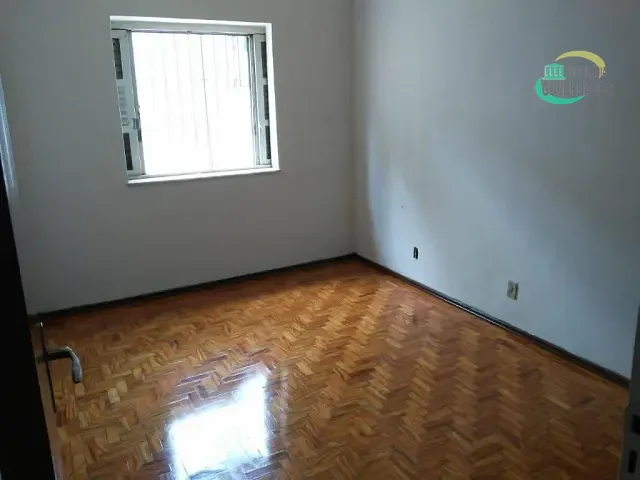 Casa com 272m² 3 quartos e 1 banheiro, à venda ou para alugar, no bairro Vila Dutra em Campinas