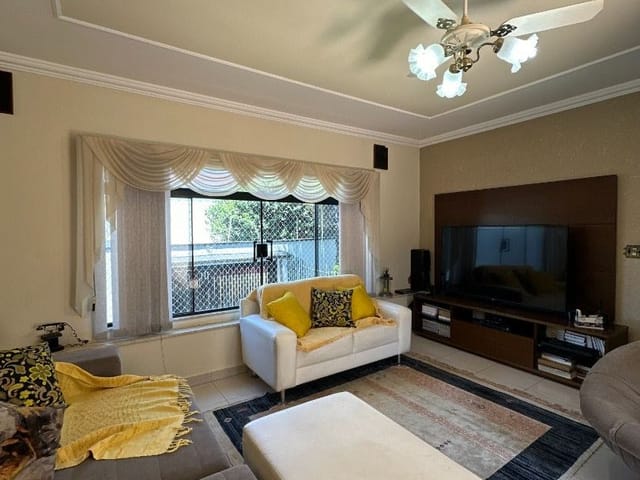 Casa com 336m² 3 quartos e 1 banheiro, à venda, no bairro Chácara Machadinho I em Americana