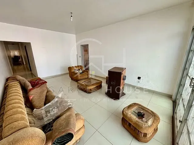 Casa com 368m² 3 quartos e 2 banheiros, à venda, no bairro Vila Tibério em Ribeirão Preto