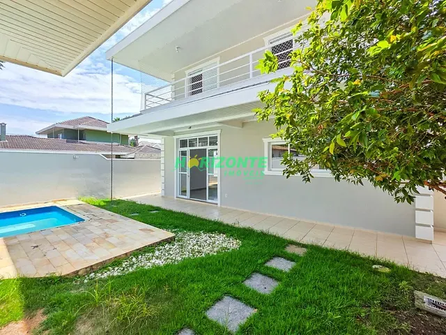 Casa com 360m² 4 quartos e 3 banheiros, à venda, no bairro Urbanova em São José dos Campos