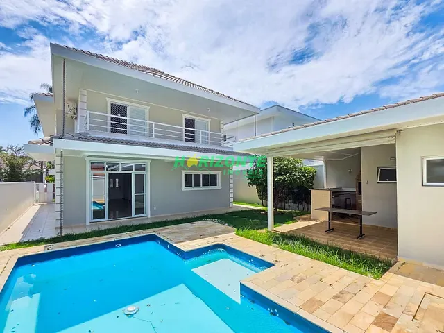 Casa com 360m² 4 quartos e 3 banheiros, à venda, no bairro Urbanova em São José dos Campos