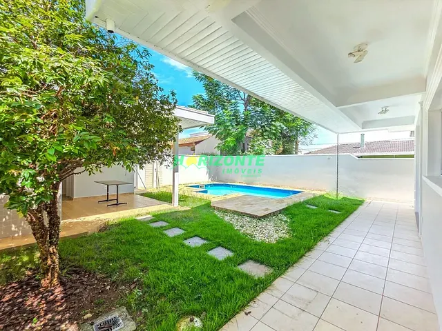 Casa com 360m² 4 quartos e 3 banheiros, à venda, no bairro Urbanova em São José dos Campos