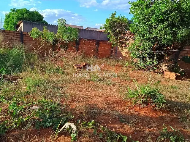 Casa com 300m² 2 quartos e 1 banheiro, à venda, no bairro Residencial Monte Pascoal em Goiânia
