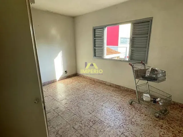 Casa com 331m² 5 quartos e 2 banheiros, à venda, no bairro Centro em Salto