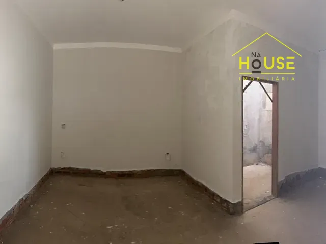 Casa com 200m² 3 quartos e 3 banheiros, à venda, no bairro Jardim Roma em Votuporanga