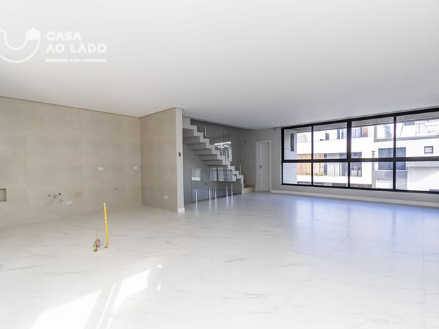 Casa 3 quartos e 4 banheiros, à venda, no bairro Bairro Alto em Curitiba