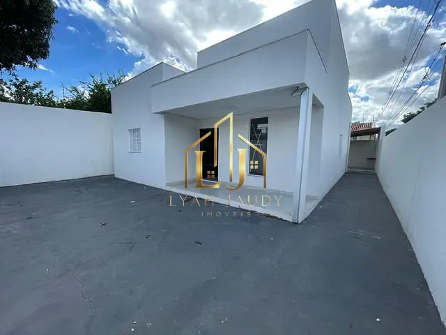 Casa com 220m² 3 quartos e 2 banheiros, à venda, no bairro Boa Esperança em Cuiabá
