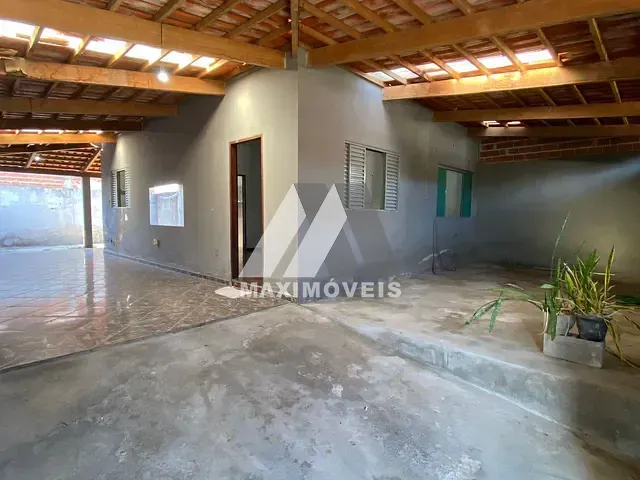 Casa com 180m² 2 quartos e 1 banheiro, para alugar, no bairro Vila Magnólia em Araçuaí
