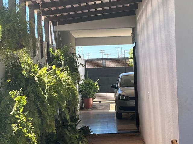Casa com 380m² 3 quartos e 1 banheiro, à venda, no bairro Jardim Curitiba em Sinop