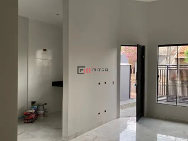 Casa 2 quartos e 1 banheiro, à venda, no bairro Residencial Vila Romana em Londrina