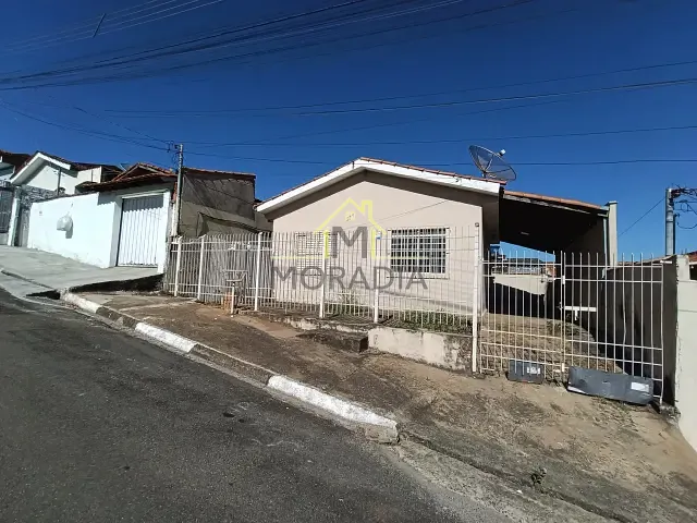 Casa com 42m² 1 quarto e 1 banheiro, para alugar, no bairro Parque dos Municípios II em Guaxupé