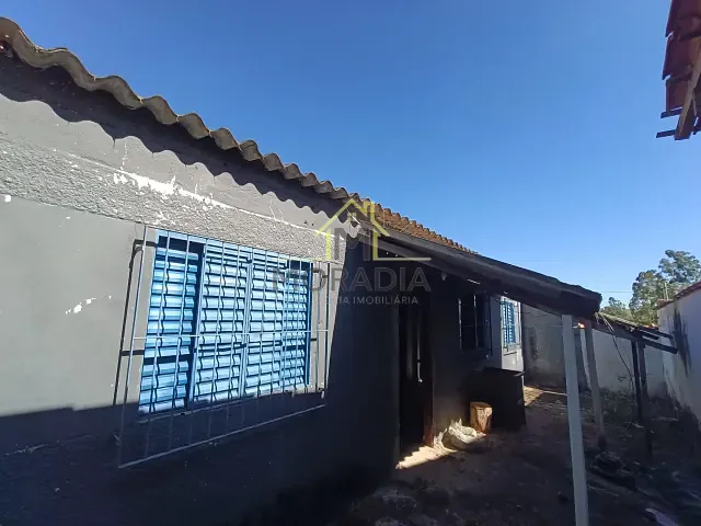 Casa com 42m² 1 quarto e 1 banheiro, para alugar, no bairro Parque dos Municípios II em Guaxupé
