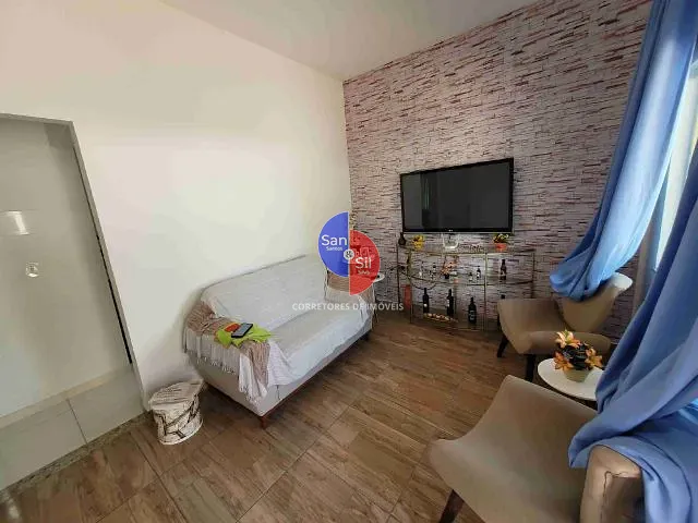 Casa com 300m² 3 quartos e 2 banheiros, à venda, no bairro Praia do Imperador (Praia de Mauá) em Magé