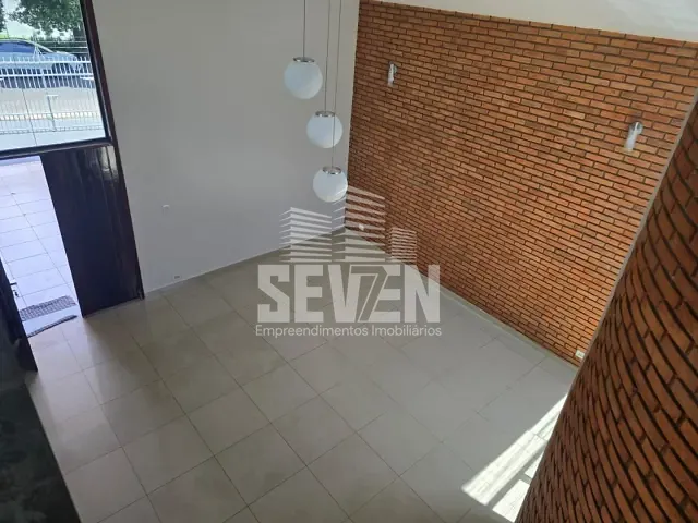 Casa com 350m², à venda, no bairro Jardim América em Bauru