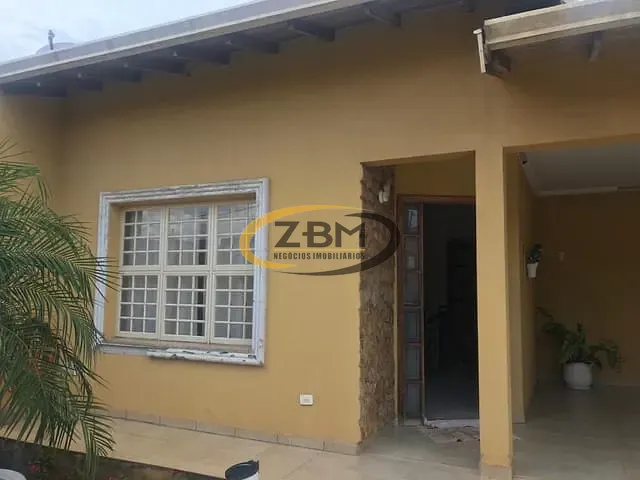 Casa com 250m² 3 quartos e 3 banheiros, à venda, no bairro Coliseu em Londrina